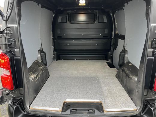 Toyota ProAce Compact 1.5 D-4D Navigator | Airco | Parkeersensoren | Bluetooth | Navigatie | ActivLease financial lease