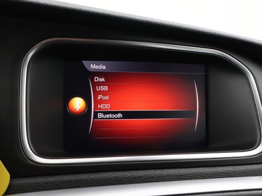 Volvo  V40 2.0 D2 120 PK EURO 6 + NAVIGATIE Volvo V40 2.0 D2 + NAVIGATIE | DIGITALE COCKPIT | CRUISE CONTROL ActivLease financial lease