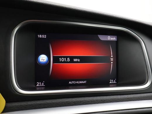 Volvo  V40 2.0 D2 120 PK EURO 6 + NAVIGATIE Volvo V40 2.0 D2 + NAVIGATIE | DIGITALE COCKPIT | CRUISE CONTROL ActivLease financial lease