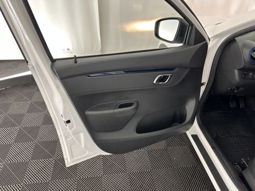 Dacia Spring Business 27 kWh Pack-Techno (INCL-BTW) Aut. *NAVI-FULLMAP | FULL-LEATHER | COMFORT-SEATS | CAMERA... ActivLease financial lease