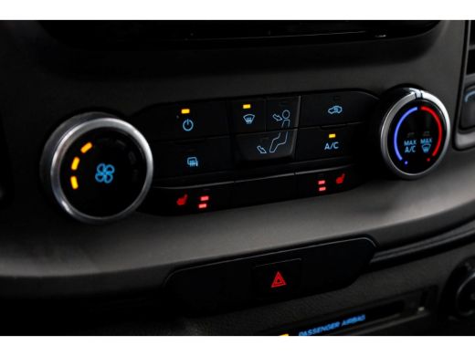 Ford Transit Custom 2.0 TDCI 130pk L2H1 Trend Airco/Navi/2x Schuifdeur Trekhaak 2800kg 03-2020 ActivLease financial lease