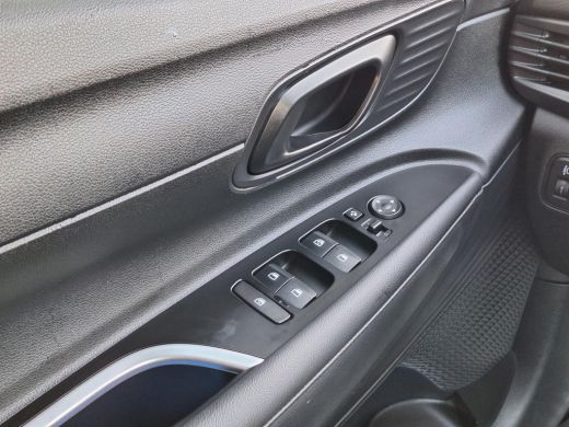 Hyundai Bayon 1.0 T-GDI Comfort Smart | Apple Carplay | Achteruitrij camera | Navigatie | Lichtmetalen velgen |... ActivLease financial lease