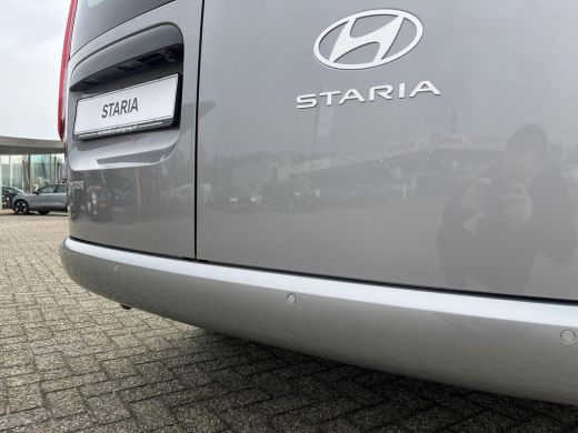 Hyundai Staria 1.6 T-GDI HEV | Uit voorraad leverbaar! | Ruimte voor 3 Euro pallets | ActivLease financial lease