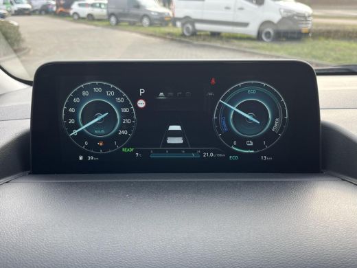Hyundai Staria 1.6 T-GDI HEV | Uit voorraad leverbaar! | Ruimte voor 3 Euro pallets | ActivLease financial lease