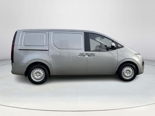 Hyundai Staria 1.6 T-GDI HEV | Uit voorraad leverbaar! | Ruimte voor 3 Euro pallets | ActivLease financial lease