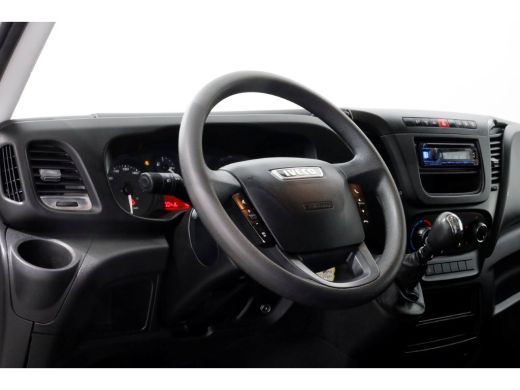 Iveco Daily 35C15 3.0 150pk E6 Bakwagen met achterdeuren + Trekhaak 3500kg H232 12-2019 ActivLease financial lease