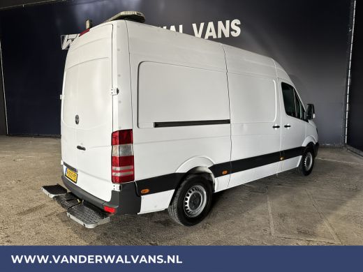 Mercedes Sprinter 316 CDI 164pk L2H2 Euro6 Airco | 2800kg trekhaak | Cruisecontrol | Parkeersensoren zijdeur ActivLease financial lease