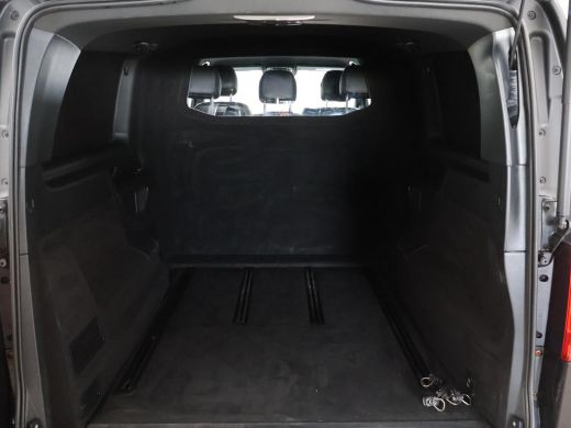 Mercedes V-Klasse 250D EXTRA LANG AVANTGARDE DUBBEL CABINE + BURMESTER / 360 CAMERA / LEDER ActivLease financial lease