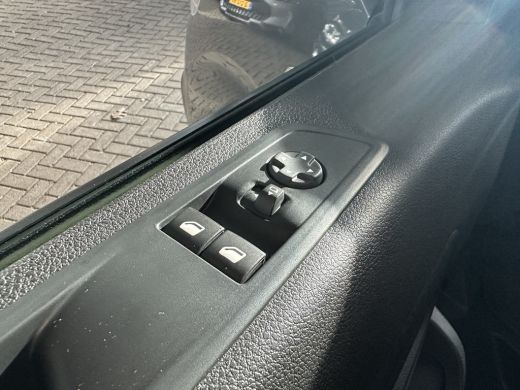 Peugeot Expert 1.5 BlueHDI 100 S&S L2 | 2 zitplaatsen rechtsvoor | Achteruitrijcamera | Achteruitrijcamera ActivLease financial lease