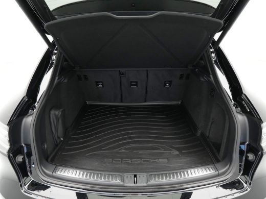 Porsche Macan 2.0 265pk Luchtvering Navigatie Camera Stoelverwarming Elek. bedienbare kofferklep 58 ActivLease financial lease