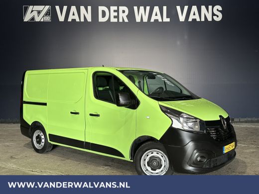 Renault Trafic 1.6 dCi L1H1 Euro6 Airco | Navigatie | Cruisecontrol | Trekhaak | Parkeersensoren | Bijrijdersbank Renault Trafic 1.6 dCi L1H1 Euro6 Airco | Navigatie | Cruisecontrol | Trekhaak | Parkeersensoren | Bijrijdersbank