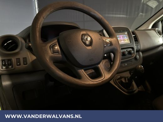 Renault Trafic 1.6 dCi L1H1 Euro6 Airco | Navigatie | Cruisecontrol | Trekhaak | Parkeersensoren | Bijrijdersbank ActivLease financial lease