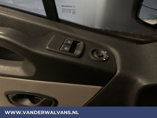 Renault Trafic 1.6 dCi L1H1 Euro6 Airco | Navigatie | Cruisecontrol | Trekhaak | Parkeersensoren | Bijrijdersbank ActivLease financial lease