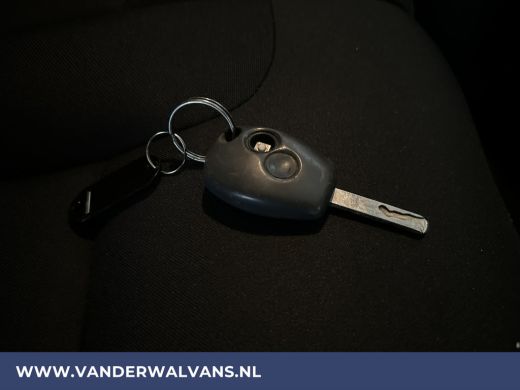Renault Trafic 1.6 dCi L1H1 Euro6 Airco | Navigatie | Cruisecontrol | Trekhaak | Parkeersensoren | Bijrijdersbank ActivLease financial lease