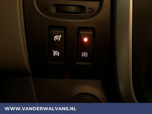 Renault Trafic 1.6 dCi L1H1 Euro6 Airco | Navigatie | Cruisecontrol | Trekhaak | Parkeersensoren | Bijrijdersbank ActivLease financial lease