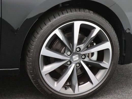 Seat Leon 1.4 TSI eHybrid PHEV FR 204PK DSG Led koplamp, achteruitrijcamera, stuurverwarming, keyless, schu... ActivLease financial lease
