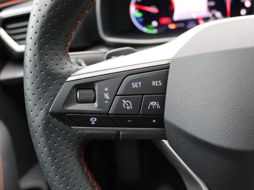 Seat Leon 1.4 TSI eHybrid PHEV FR 204PK DSG Led koplamp, achteruitrijcamera, stuurverwarming, keyless, schu... ActivLease financial lease
