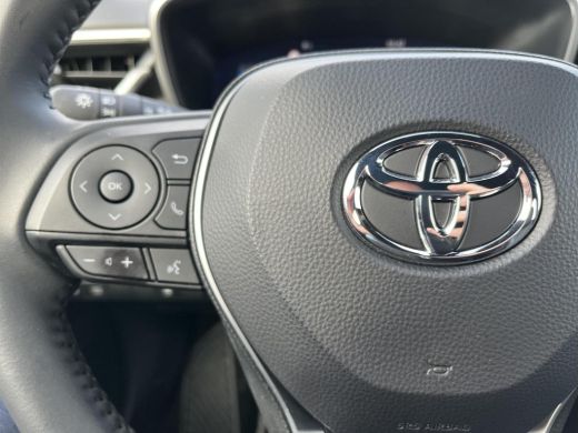 Toyota Corolla Hybrid 140 Dynamic | Demonstratie auto | Midnight blue metallic / zwart dak ActivLease financial lease