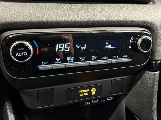 Toyota Yaris 1.5 Hybrid 115 First Edition **NIEUWE AUTO/ DIRECT LEVERBAAR** ActivLease financial lease