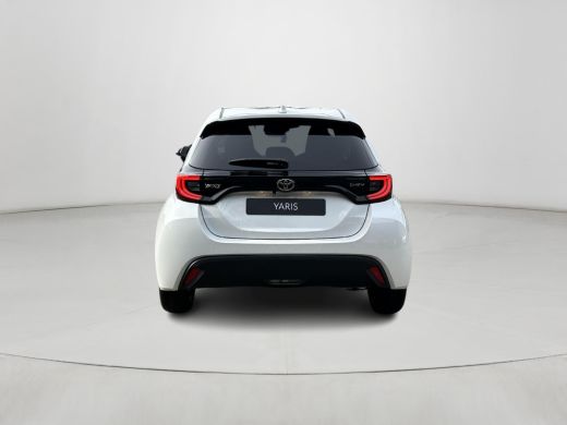 Toyota Yaris 1.5 Hybrid 115 First Edition **NIEUWE AUTO/ DIRECT LEVERBAAR** ActivLease financial lease