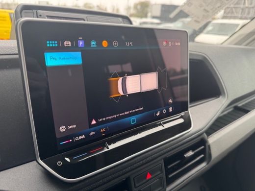 Volkswagen Crafter 50 (3.5t teruggekeurd) 2.0 TDI L4 DC Trendline 164PK hand | PDC | tachograaf | 7 zitplaatsen | tr... ActivLease financial lease