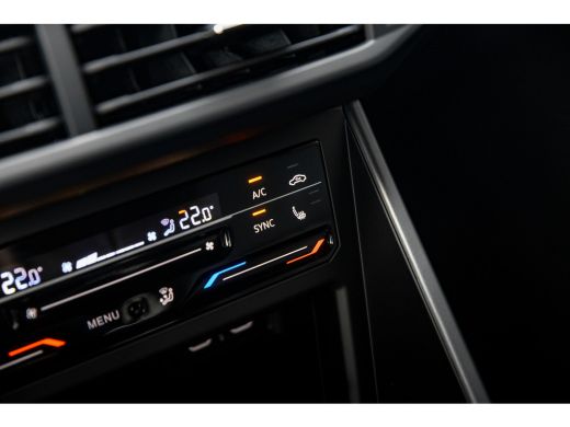 Volkswagen Polo Volkswagen R-Line Business Inclusief €2000,- inruilvoordeel + €1000,- korting | 'App-Connect' dra... ActivLease financial lease
