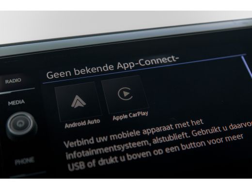 Volkswagen Polo Volkswagen R-Line Business Inclusief €2000,- inruilvoordeel + €1000,- korting | 'App-Connect' dra... ActivLease financial lease