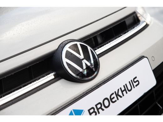 Volkswagen Polo Volkswagen R-Line Business Inclusief €2000,- inruilvoordeel + €1000,- korting | 'App-Connect' dra... ActivLease financial lease