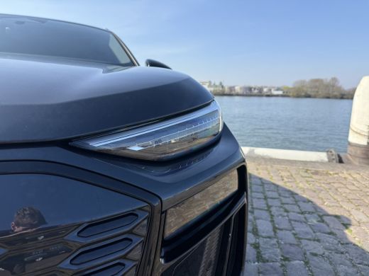 Audi Q6 e-tron S edition e-tron perf 225kW/306pk 100Kwh Hatchback Elektrische aandrijving ActivLease financial lease