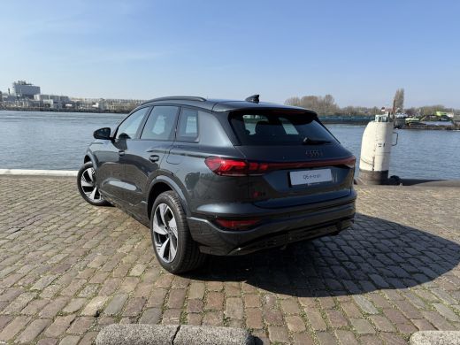 Audi Q6 e-tron S edition e-tron perf 225kW/306pk 100Kwh Hatchback Elektrische aandrijving ActivLease financial lease