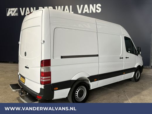Mercedes-Benz Sprinter 316 CDI 164pk L2H2 Euro6 Airco | 2800kg trekhaak | Cruisecontrol Parkeersensoren ActivLease financial lease