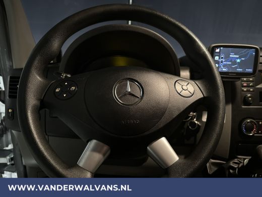 Mercedes-Benz Sprinter 316 CDI 164pk L2H2 Euro6 Airco | 2800kg trekhaak | Cruisecontrol Parkeersensoren ActivLease financial lease