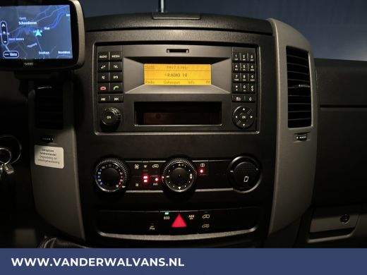 Mercedes-Benz Sprinter 316 CDI 164pk L2H2 Euro6 Airco | 2800kg trekhaak | Cruisecontrol Parkeersensoren ActivLease financial lease