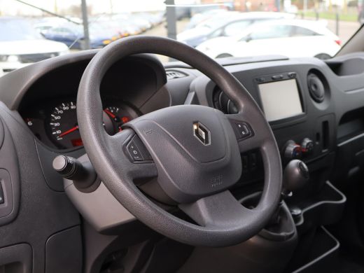 Renault Master T35 2.3 DCI 170 PK L3H2 | OPRIJPLAAT + LIER | LUCHTVERING | TREKHAAK | CAMERA | NAVIGATIE ActivLease financial lease
