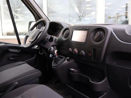 Renault Master T35 2.3 DCI 170 PK L3H2 | OPRIJPLAAT + LIER | LUCHTVERING | TREKHAAK | CAMERA | NAVIGATIE ActivLease financial lease