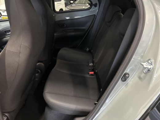 Toyota Aygo X 1.0 VVT-i MT Envy ActivLease financial lease