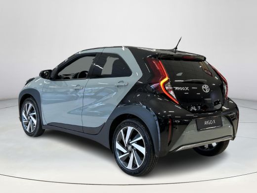 Toyota Aygo X 1.0 VVT-i MT Envy ActivLease financial lease