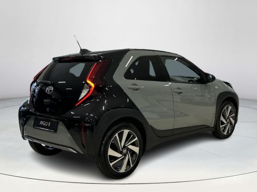 Toyota Aygo X 1.0 VVT-i MT Envy ActivLease financial lease