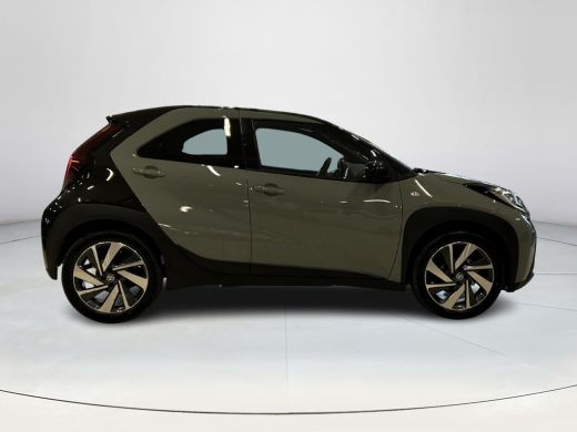 Toyota Aygo X 1.0 VVT-i MT Envy ActivLease financial lease