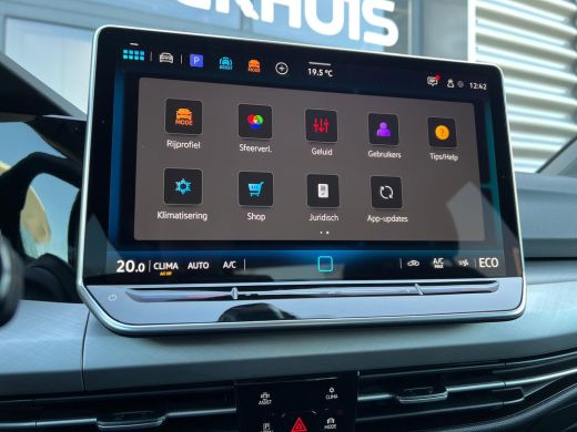 Volkswagen Golf Volkswagen Life Edition eHybrid | 'App-Connect' draadloze smartphone integratie | Achterbank in o... ActivLease financial lease