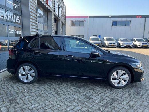 Volkswagen Golf Volkswagen Life Edition eHybrid | 'App-Connect' draadloze smartphone integratie | Achterbank in o... ActivLease financial lease