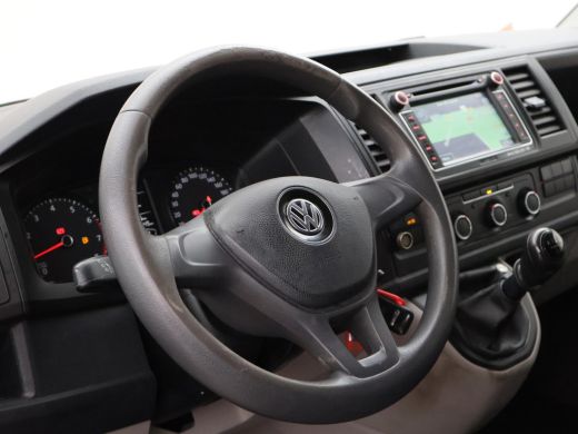 Volkswagen Transporter 2.0 TSI 150 PK BENZINE L2H2 + 2500 KG TREKHAAK | 2 SCHUIFDEUREN | NAVIGATIE | CAMERA ActivLease financial lease