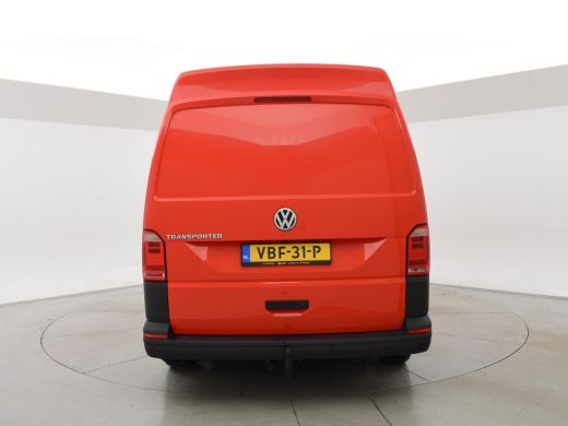 Volkswagen Transporter 2.0 TSI 150 PK BENZINE L2H2 + 2500 KG TREKHAAK | 2 SCHUIFDEUREN | NAVIGATIE | CAMERA ActivLease financial lease