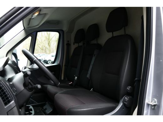 Citroën Jumper 2.2 BLUEHDI 120PK L2H2 3.3T / NAVI / CLIMA / PDC / TREKHAAK / LAADVLOER / BLUETOOTH / CRUISECONTR... ActivLease financial lease
