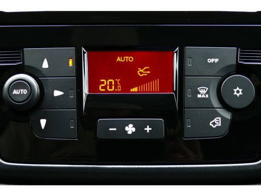 Citroën Jumper 2.2 BLUEHDI 120PK L2H2 3.3T / NAVI / CLIMA / PDC / TREKHAAK / LAADVLOER / BLUETOOTH / CRUISECONTR... ActivLease financial lease