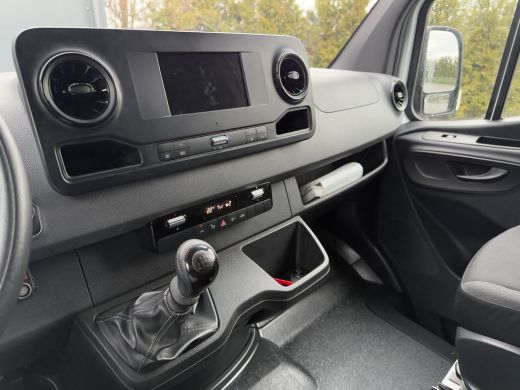 Mercedes Sprinter 314 CDI 143 PK RWD 3.5T / L2H1 / 1e EIG. / AIRCO / CRUISE / GEVEERDE STOEL ActivLease financial lease