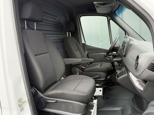 Mercedes Sprinter 314 CDI 143 PK RWD 3.5T / L2H1 / 1e EIG. / AIRCO / CRUISE / GEVEERDE STOEL ActivLease financial lease