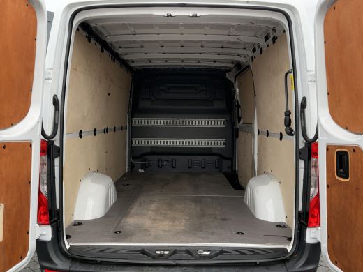 Mercedes Sprinter 314 CDI 143 PK RWD 3.5T / L2H1 / 1e EIG. / AIRCO / CRUISE / GEVEERDE STOEL ActivLease financial lease