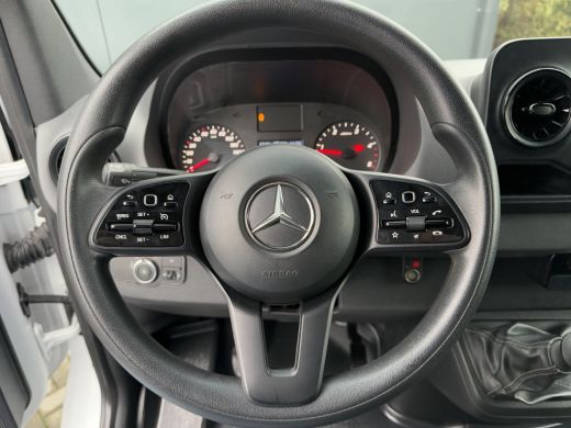 Mercedes Sprinter 314 CDI 143 PK RWD 3.5T / L2H1 / 1e EIG. / AIRCO / CRUISE / GEVEERDE STOEL ActivLease financial lease