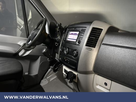 Mercedes Sprinter 316 CDI 164pk L2H2 Euro6 Airco | 2800kg trekhaak | Camera | Cruisecontrol Parkeersensoren, multif... ActivLease financial lease
